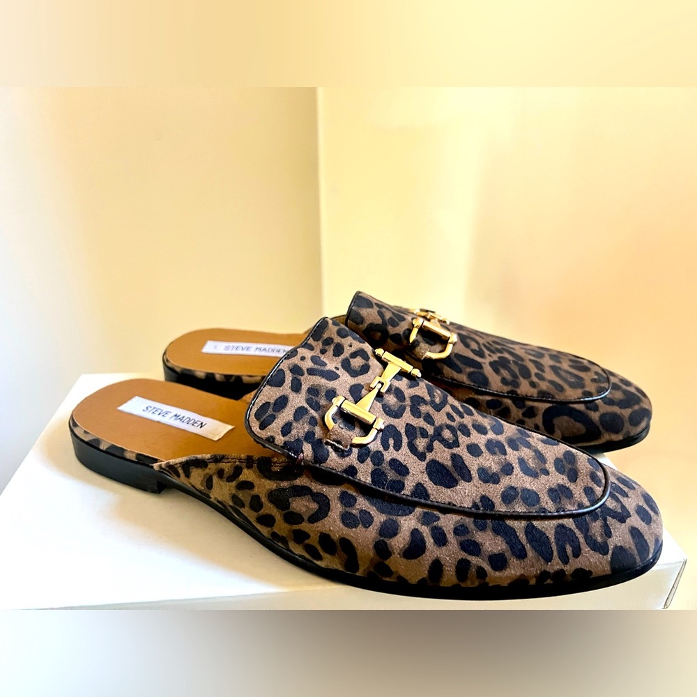 Men leopard mules